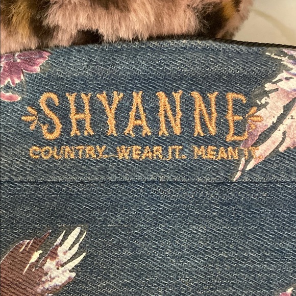 Shyanne Blue Floral Women's Bag - Picture 2 of 4